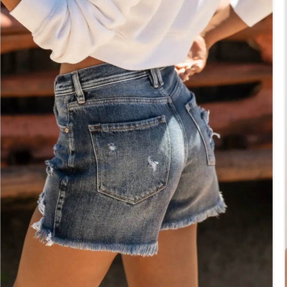 Kancan Dean Distressed Shorts, Size Medium NWT